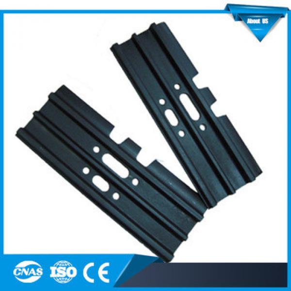 Excavator track shoes / triple grouser track shoe / excavator undercarriage parts for pc300 #1 image