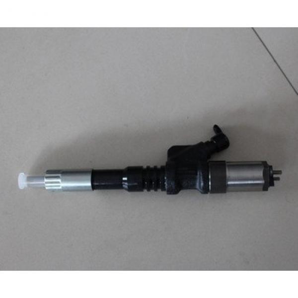 Excavator and bulldozer engine fuel injector 6754-11-3011 for PC200-8 fuel injector #1 image